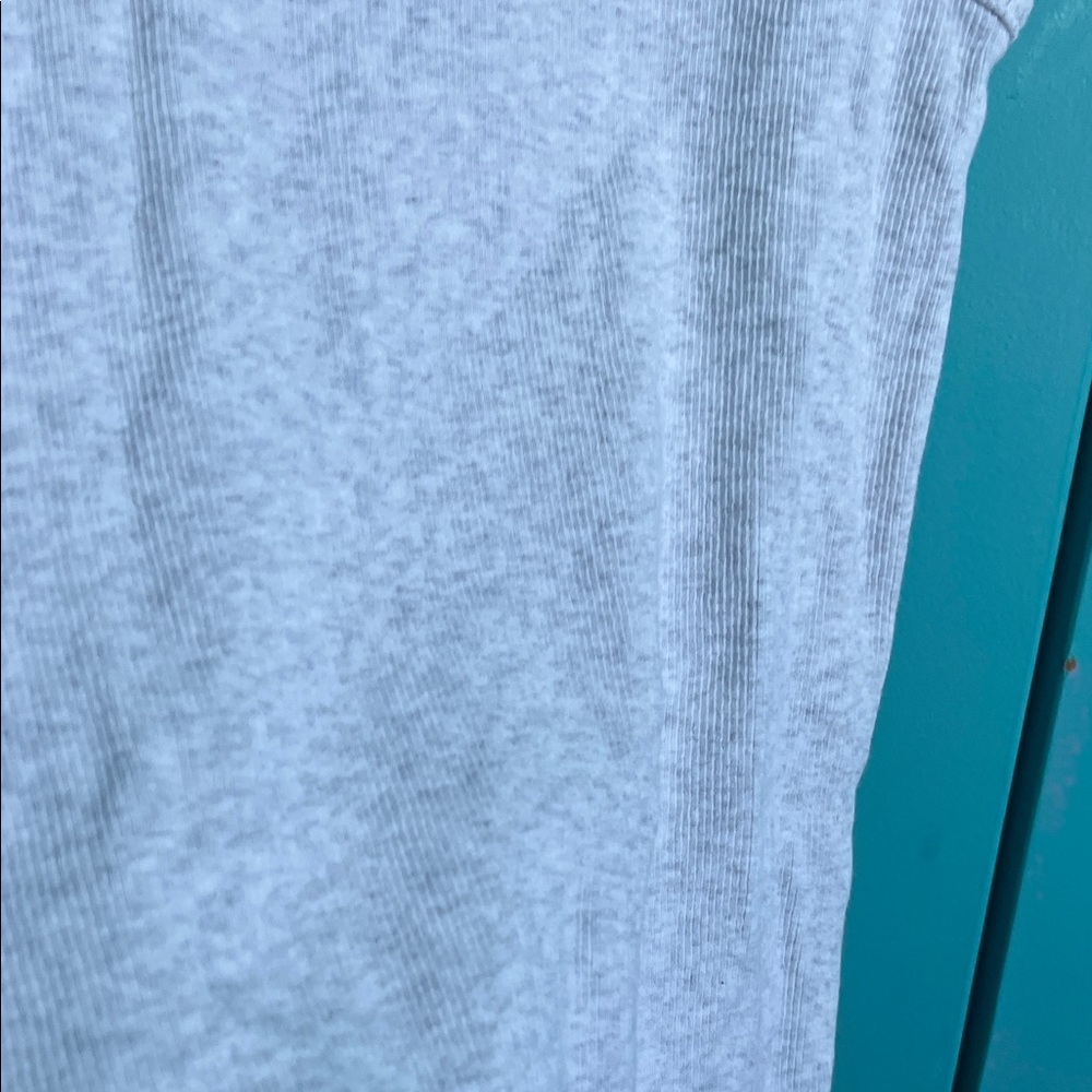 TNA HomeStretch Light Gray Tank (Ribbed) - Picture 4 of 4
